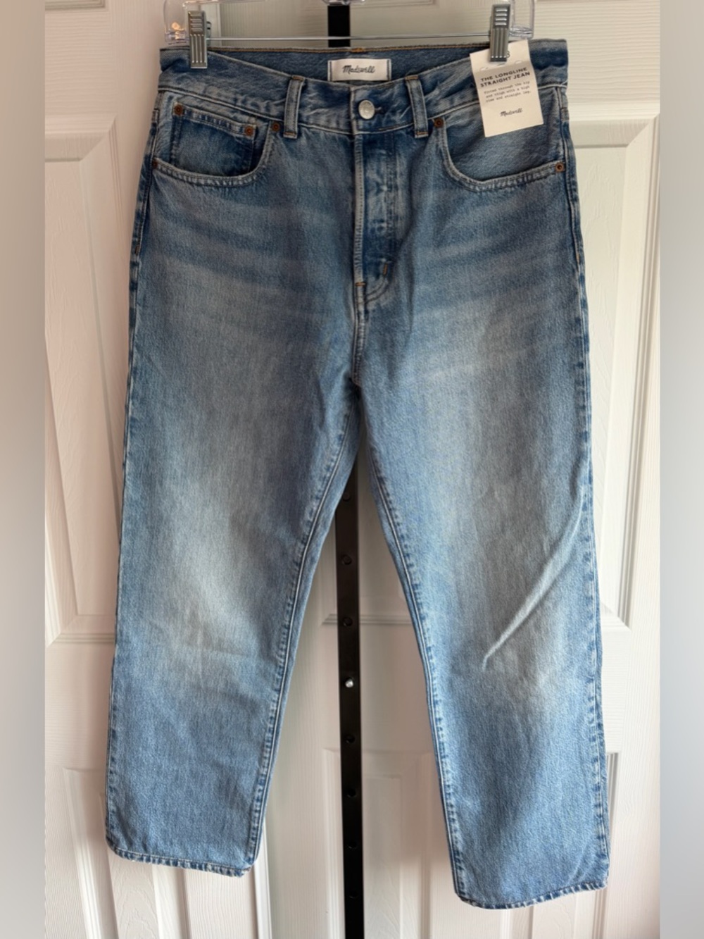 NWT Madewell Faded Light Blue Straight Jeans Leg. 
Women’s Size: 28